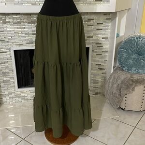 NWT Cider tiered elastic waist skirt size XL